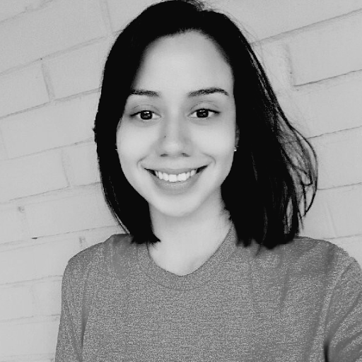 Alejandra headshot