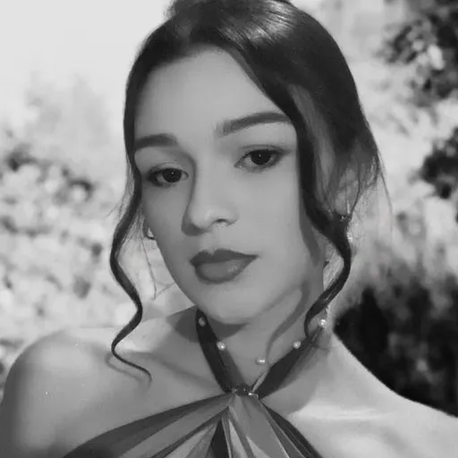Emily headshot