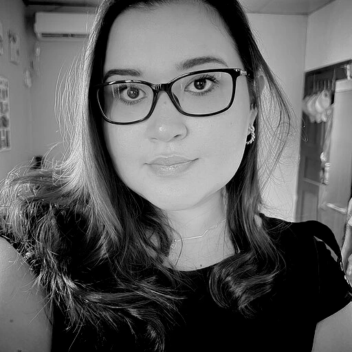 Sara headshot